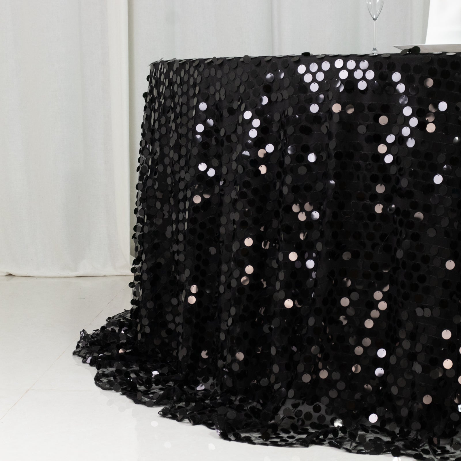 Sequin 132" Round Tablecloth Black - Big Payette Table Cover