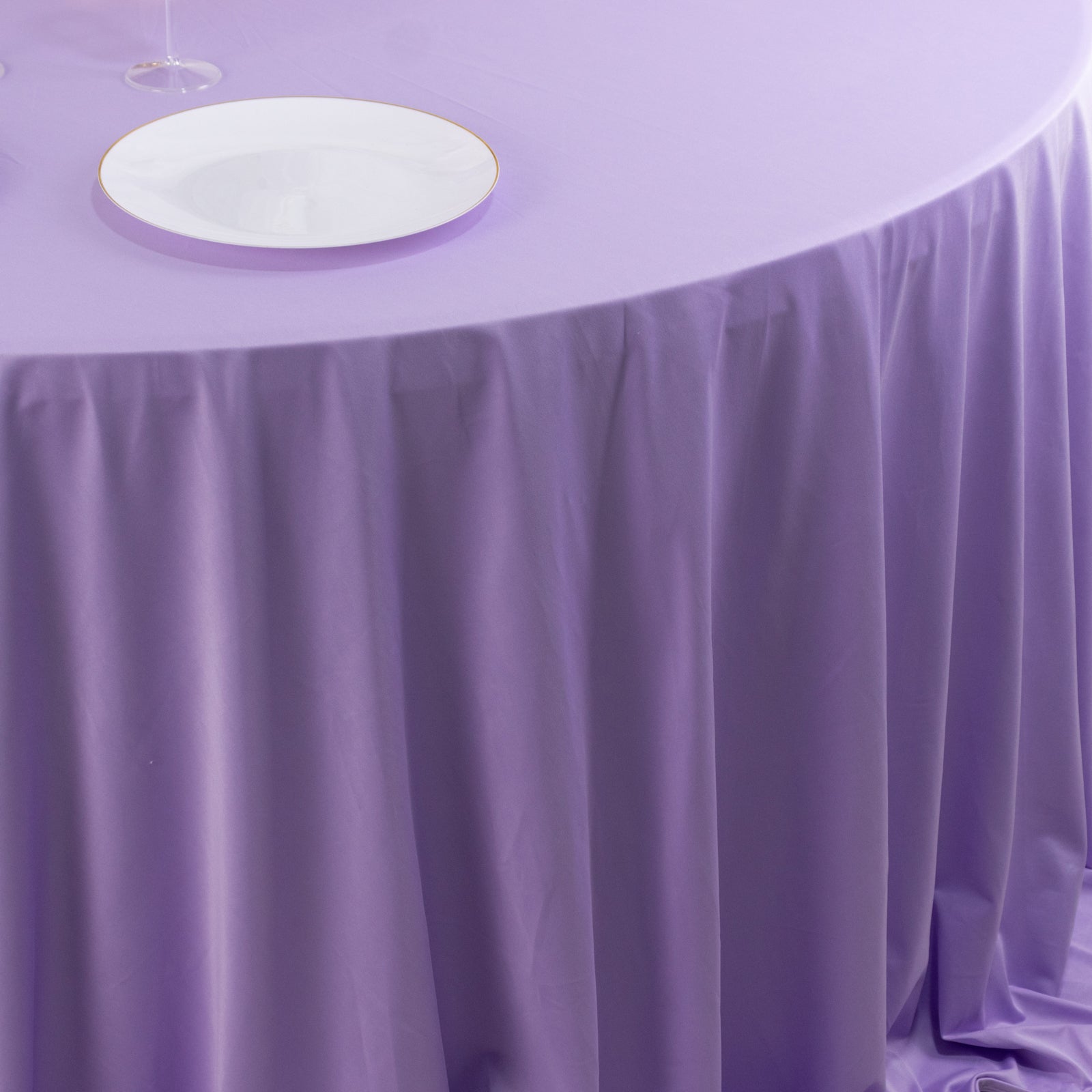 Scuba Round 132" Tablecloth Lavender Lilac - Wrinkle Free & Stain Resistant Seamless Table Cover