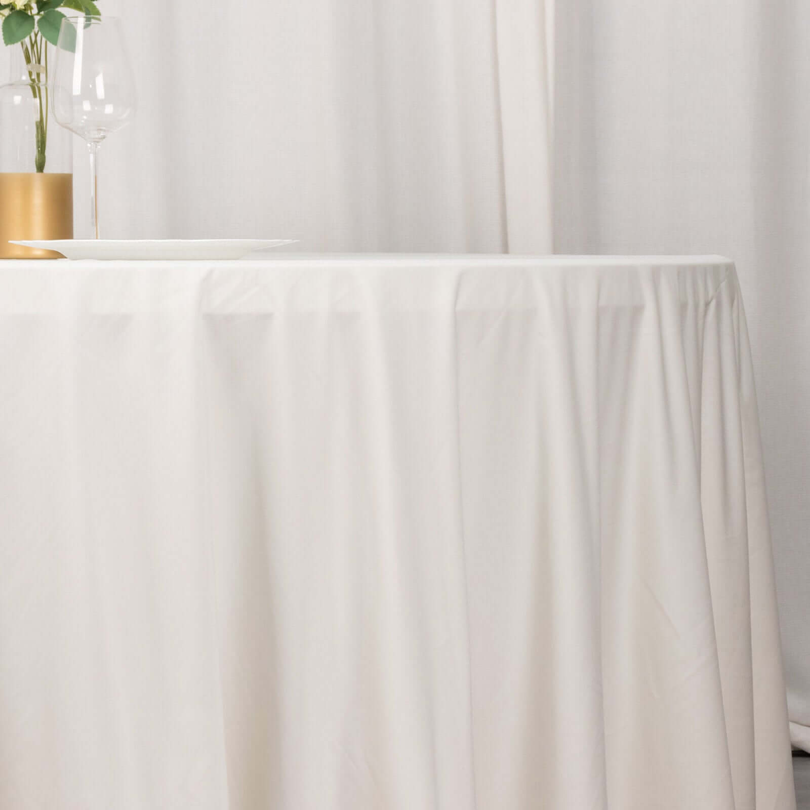 Scuba Round 132" Tablecloth Ivory - Wrinkle Free & Stain Resistant Seamless Table Cover