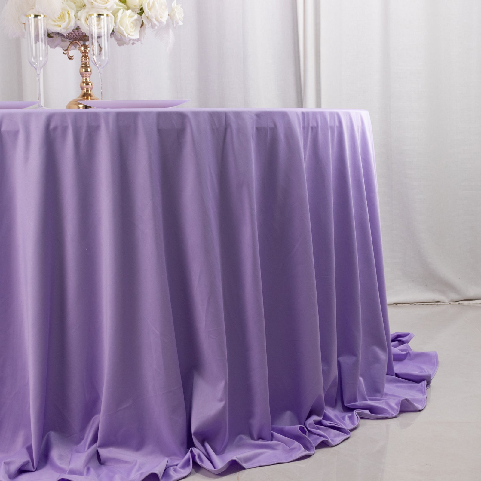 Scuba Round 132" Tablecloth Lavender Lilac - Wrinkle Free & Stain Resistant Seamless Table Cover
