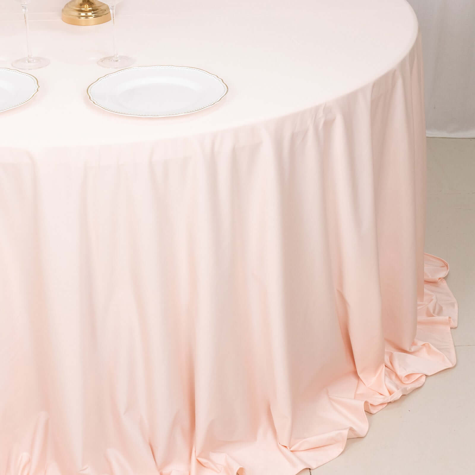 Scuba Round 132" Tablecloth Blush - Wrinkle Free & Stain Resistant Seamless Table Cover