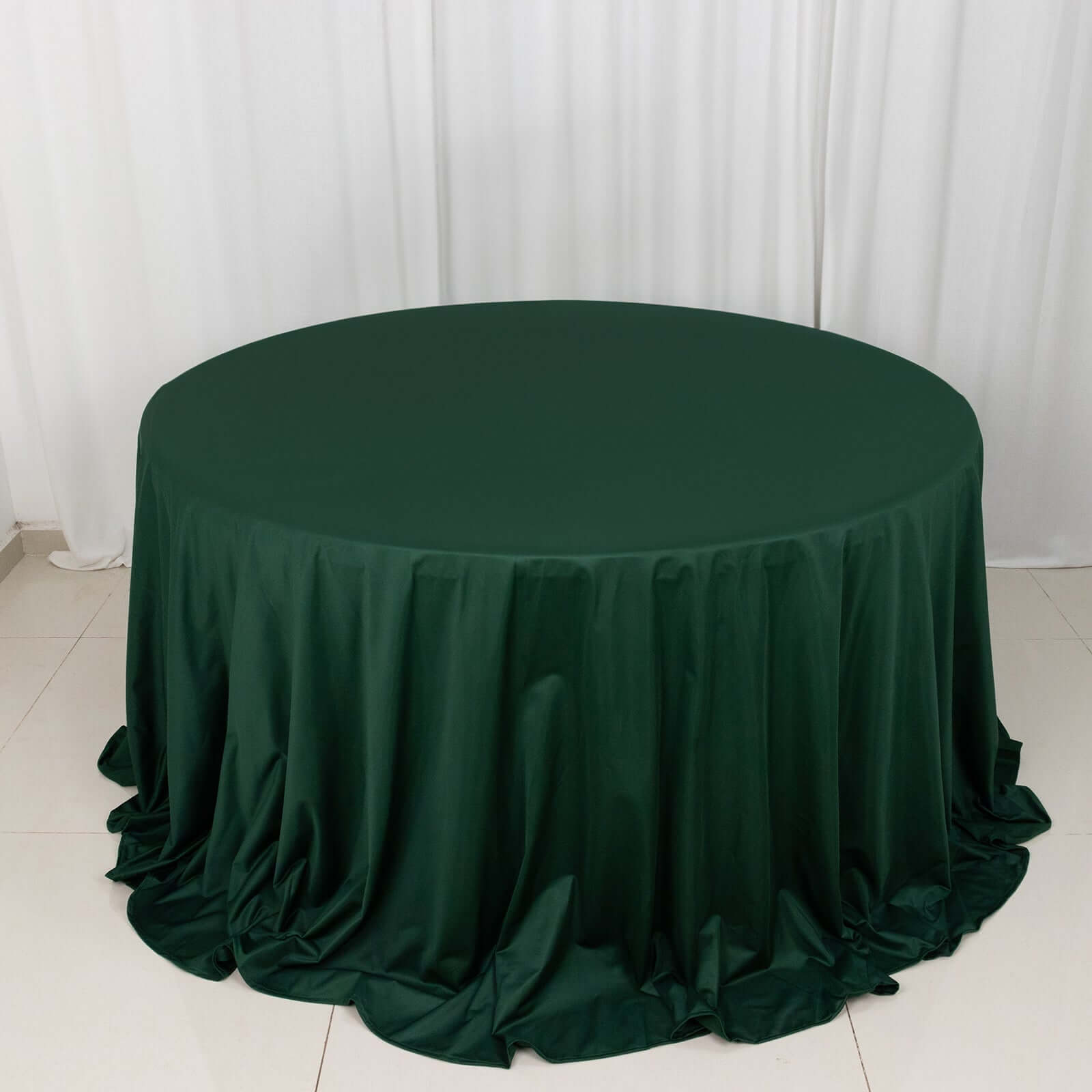 Scuba Round 132" Tablecloth Hunter Emerald Green - Wrinkle Free & Stain Resistant Seamless Table Cover