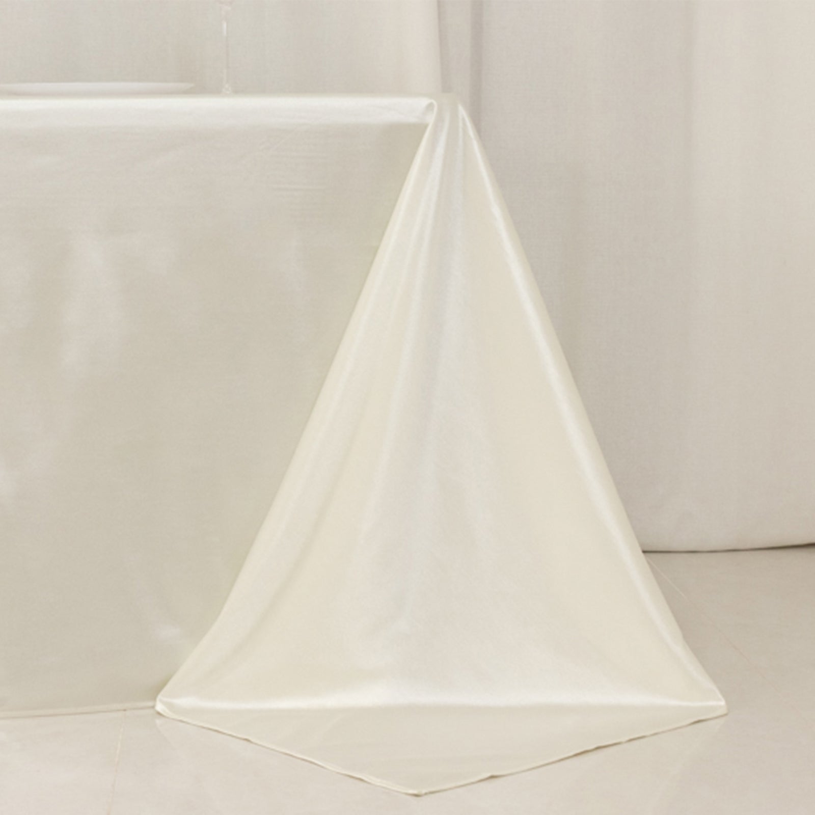 Scuba Rectangular 90"x132" Tablecloth Shimmering Pearl White - Wrinkle Free & Stain Resistant Seamless Table Cover